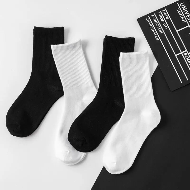 6/12 Pairs Middle Tube Socks For Men Solid Colour In White and Black Streetwear Harajuku Fashion Breathable and Casual Socks